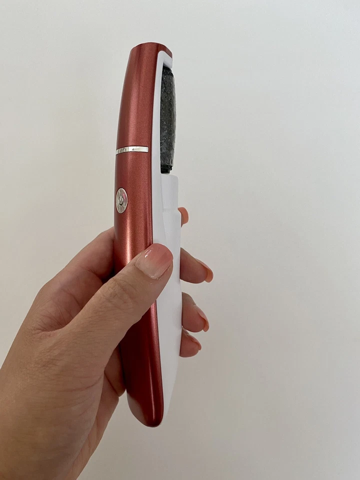NIB Slim Design Rechargeable Electric Foot Callus Remover LED light Burgundy - Изображение 4 из 4