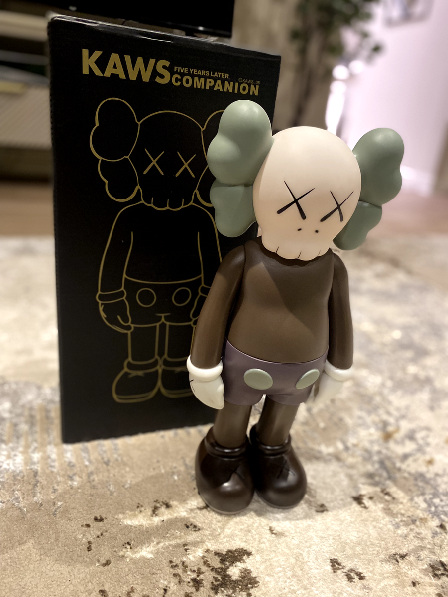新品 kaws companion (FIVE YEARS LATER) Kaws 5 years later companion 28cm Brown figure - New with box