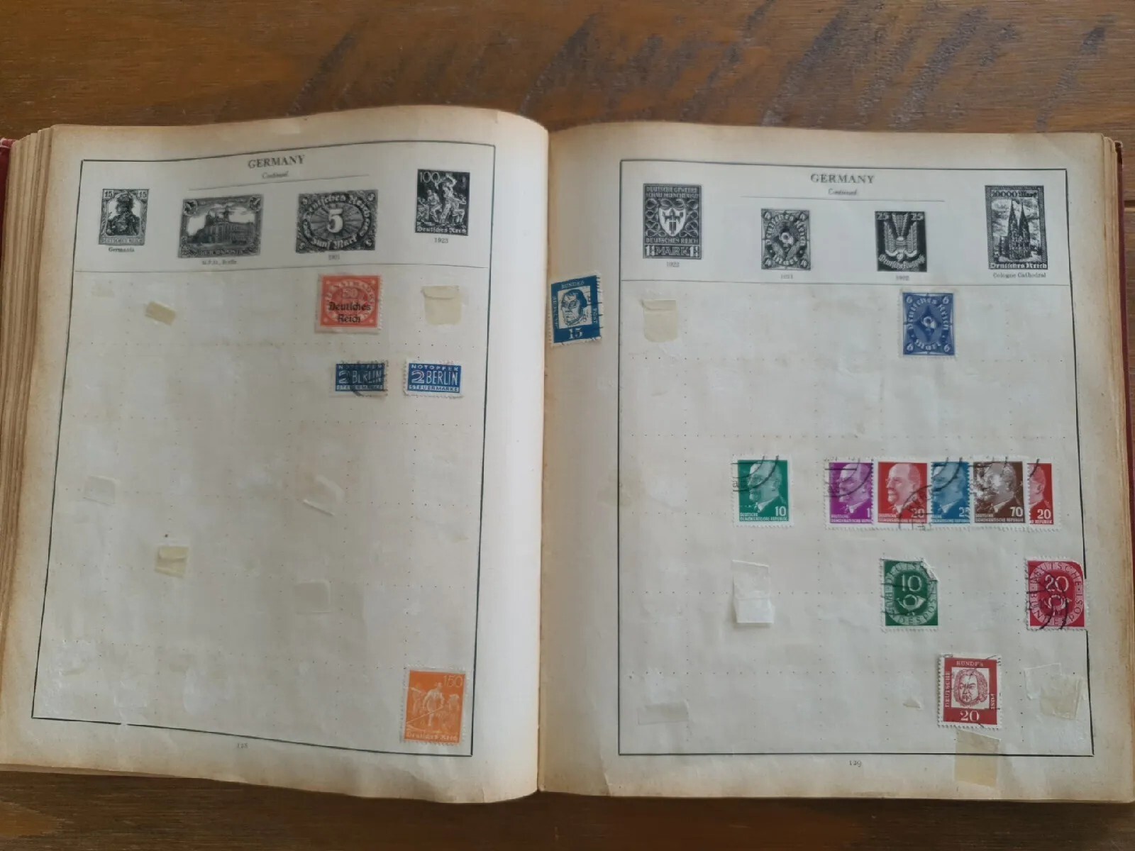 Strand Stamp Album 22nd Edition Containing a small amount of worldwide
