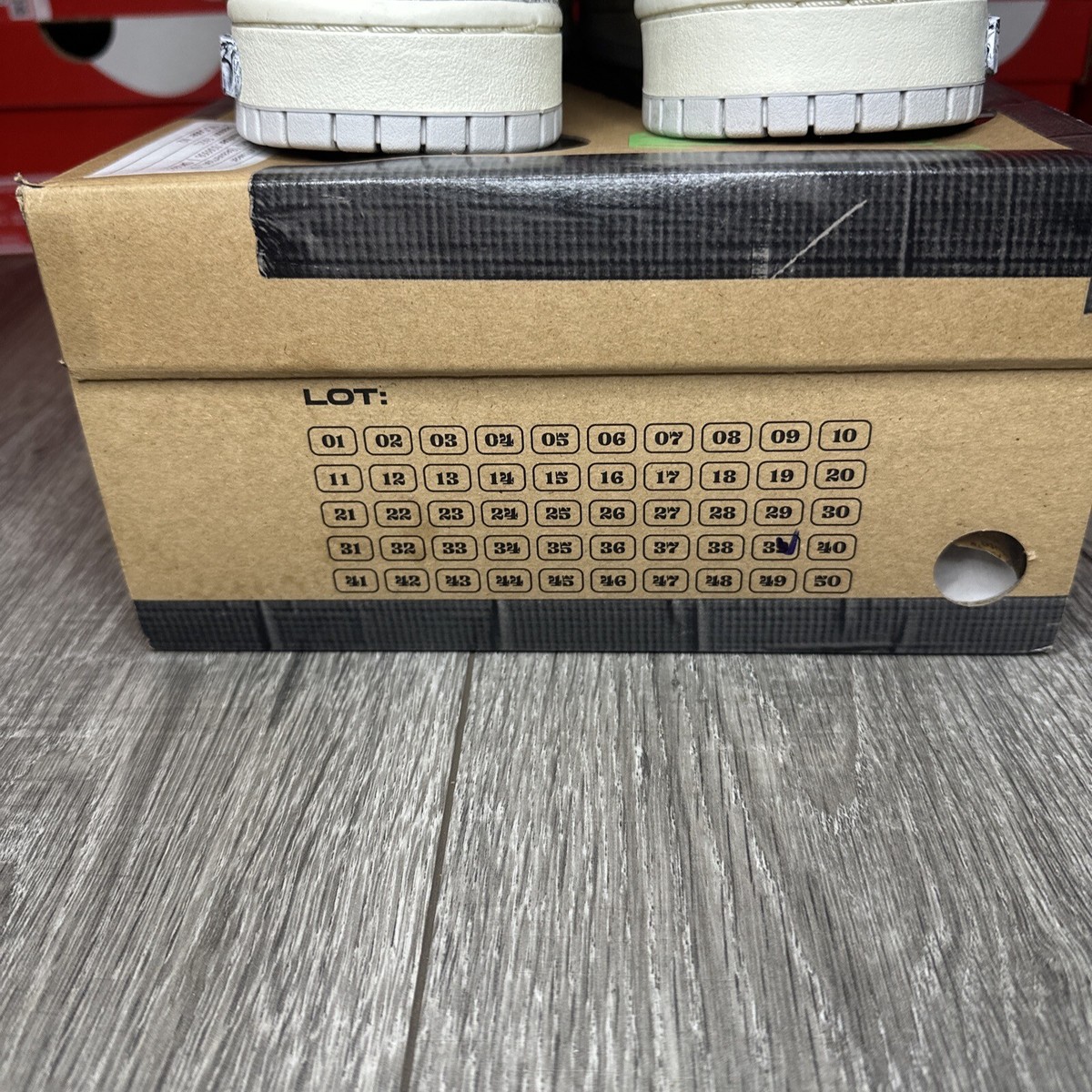 Used Nike Dunk Low x Off-White 'Lot 39' DJ0950-109 Men's Used Nike Dunk Low x Off-White 'Lot 39' DJ0950-109 Men's