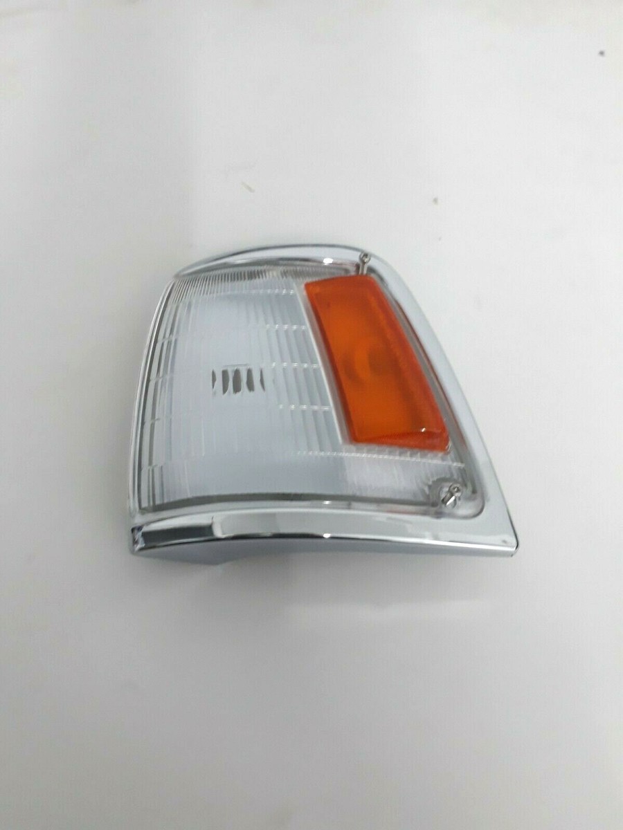 GENUINE CORNER INDICATOR LAMPS LIGHT LEFT LH FOR TOYOTA HILUX LN85