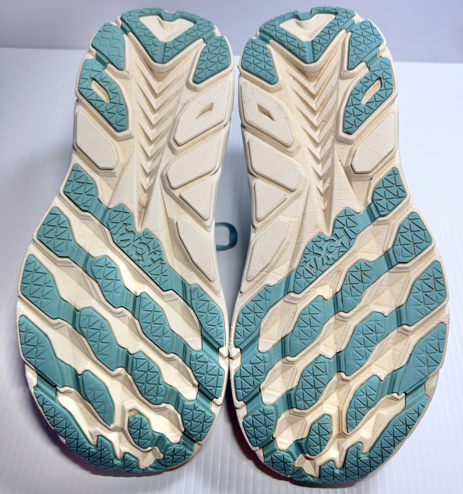 Hoka One One Clifton 8 Womens Size 9B US AQUARELLE/ BLUE Running Athletic Shoes thumbnail 7