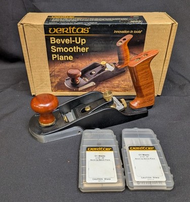 Veritas Bevel-up Smoother plane 2-1/4 with extra blades