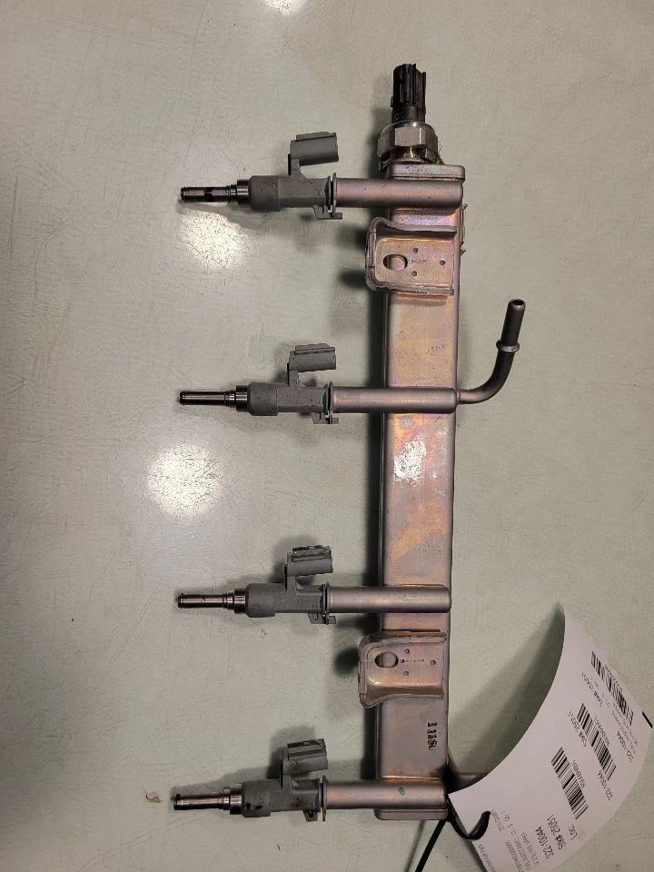 Piezas de inyección de combustible superior del inyector de combustible para LEXUS ES300H 19-23  Foto 4 de 4