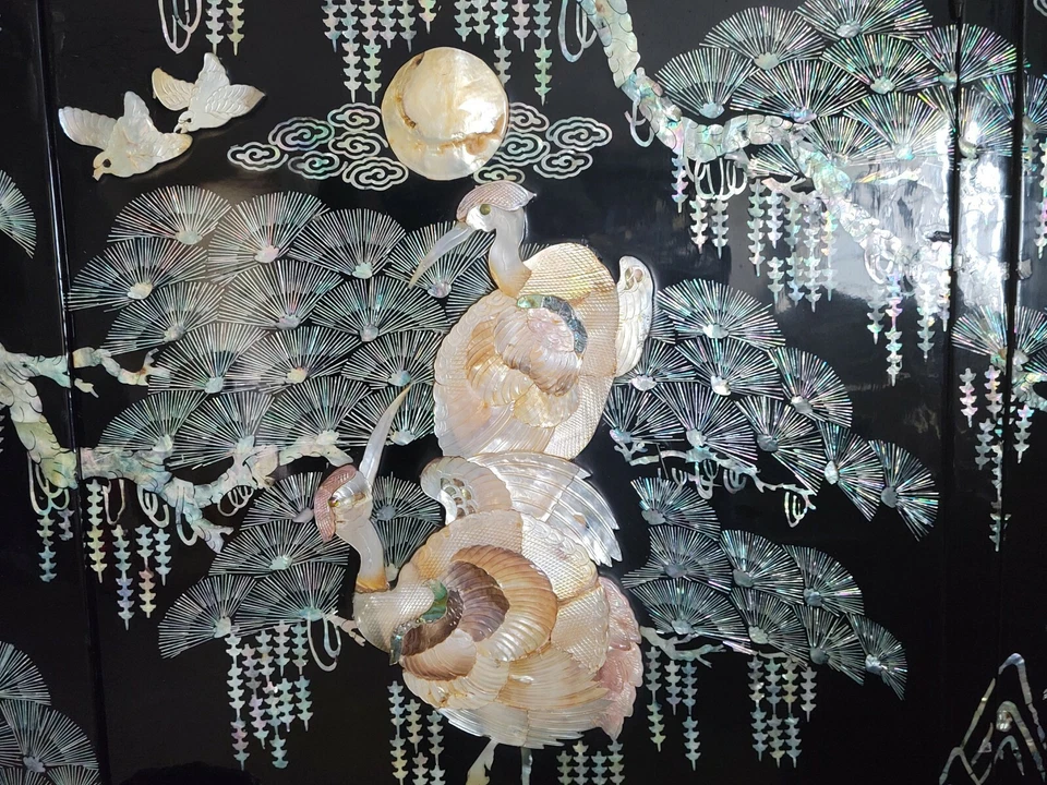 MUEBLE COREANO - ARMARIO LACADO NEGRO CON MADREPERLA Foto 4 de 4