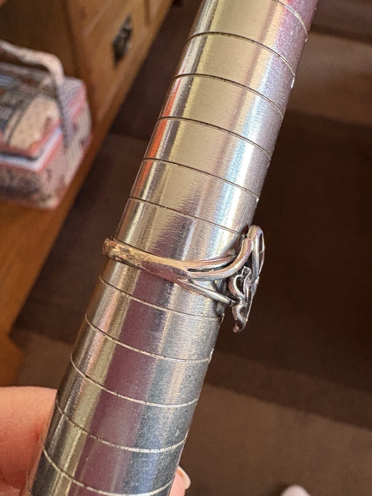 STUNNING-SOLID SILVER BAND RING WITH 4 HEARTS SIZ… - image 16