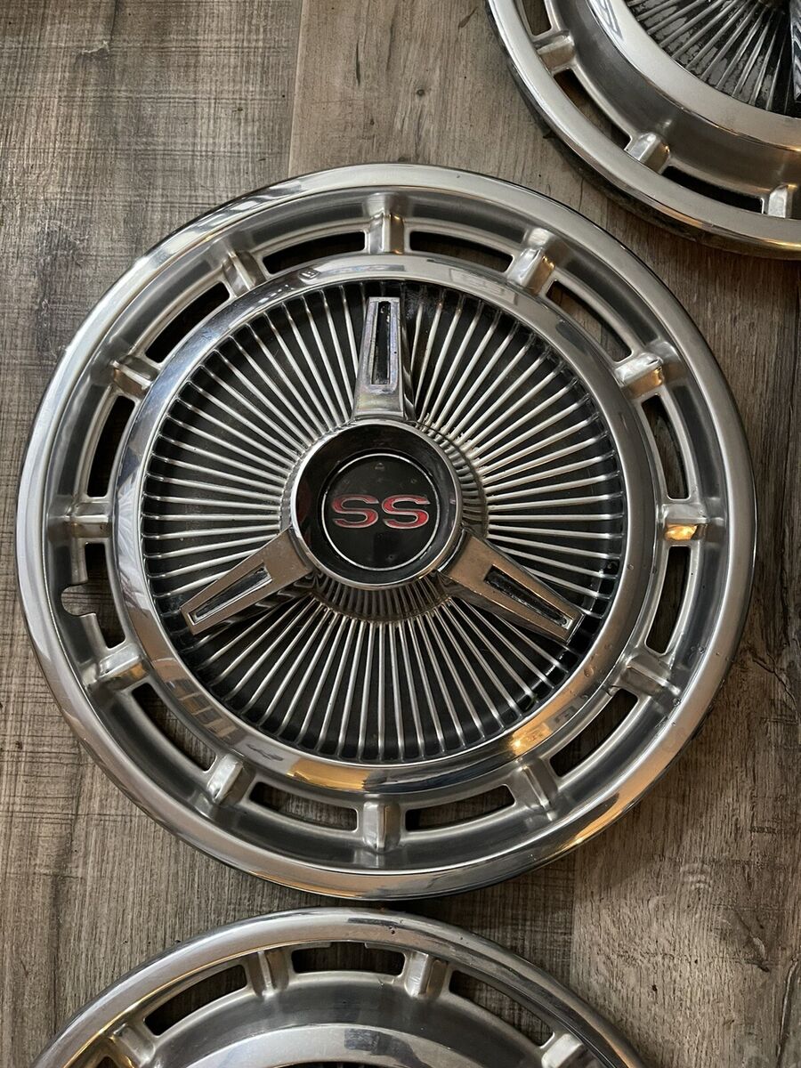 1963-1966 Chevy Impala Chevelle SS Hubcaps 14” Hub Caps 1963-1966 Chevy Impala Chevelle SS Hubcaps 14” Hub Caps