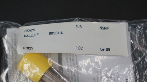 BALLUFF BOS01J4 Diffuse Sensor BOS 18M-PA-RH23-S4, 10-30 VDC - Picture 6 of 7