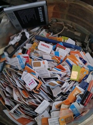 Lot of 1000Mixed Micro Mini SIM Cards Sprint Verizon AT&T & More