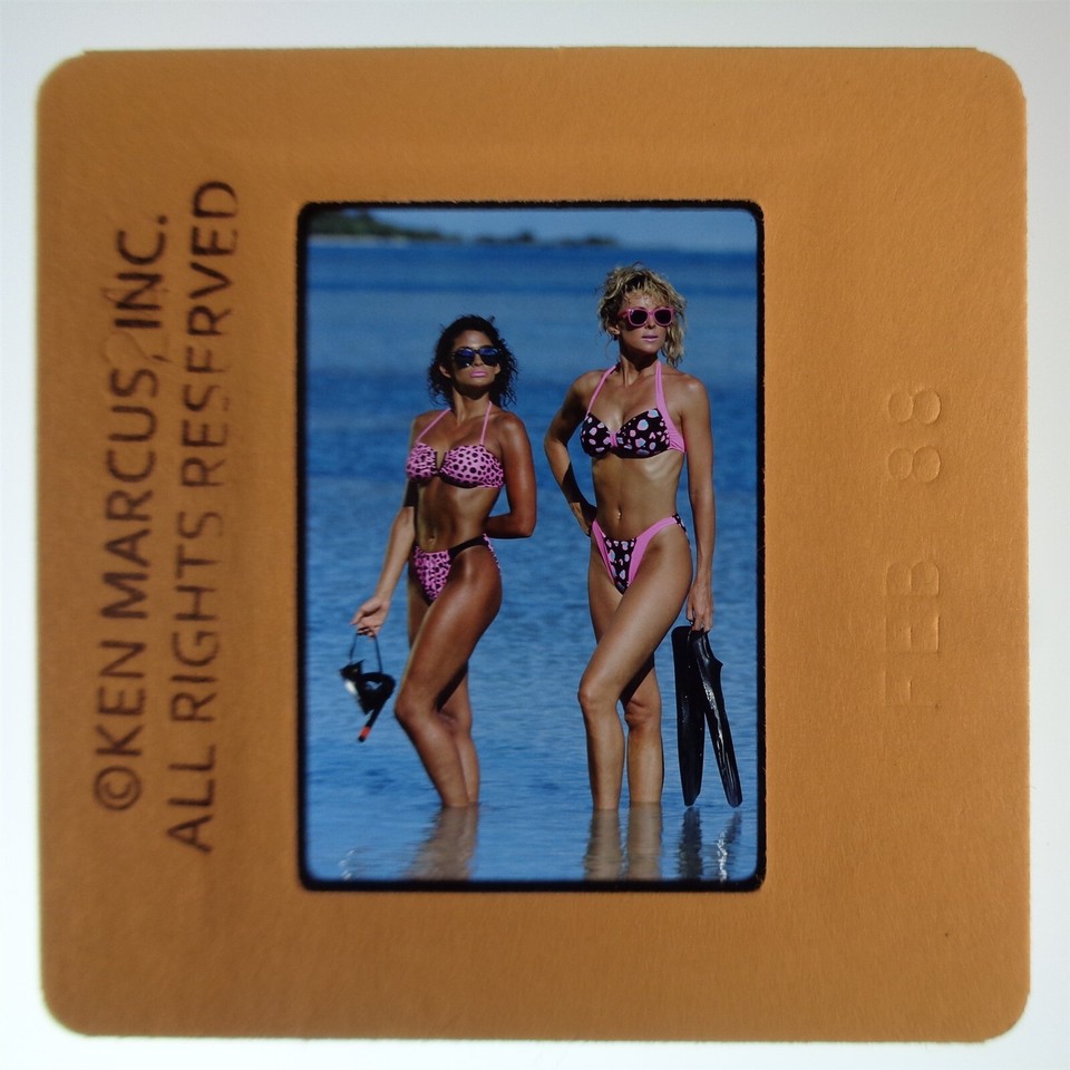 KM1 659 1988 PLAYBOY PLAYMATE REBECCA FERRATTI ORIG KEN MARCUS 35MM