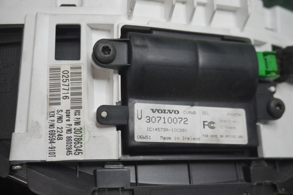 Volvo S40 2005 2006 2007 velocímetro calibre grupo fabricante de equipos originales 125 k millas 30710072 Foto 4 de 4