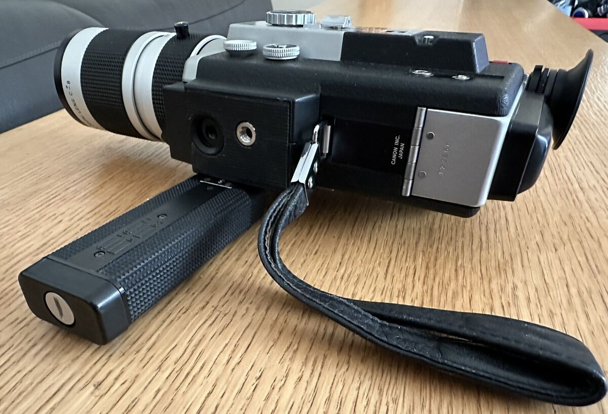 Canon Auto Zoom 1014 ELECTRONIC Super 8 Film Camera - Please Canon Auto Zoom 1014 ELECTRONIC Super 8 Film Camera - Please