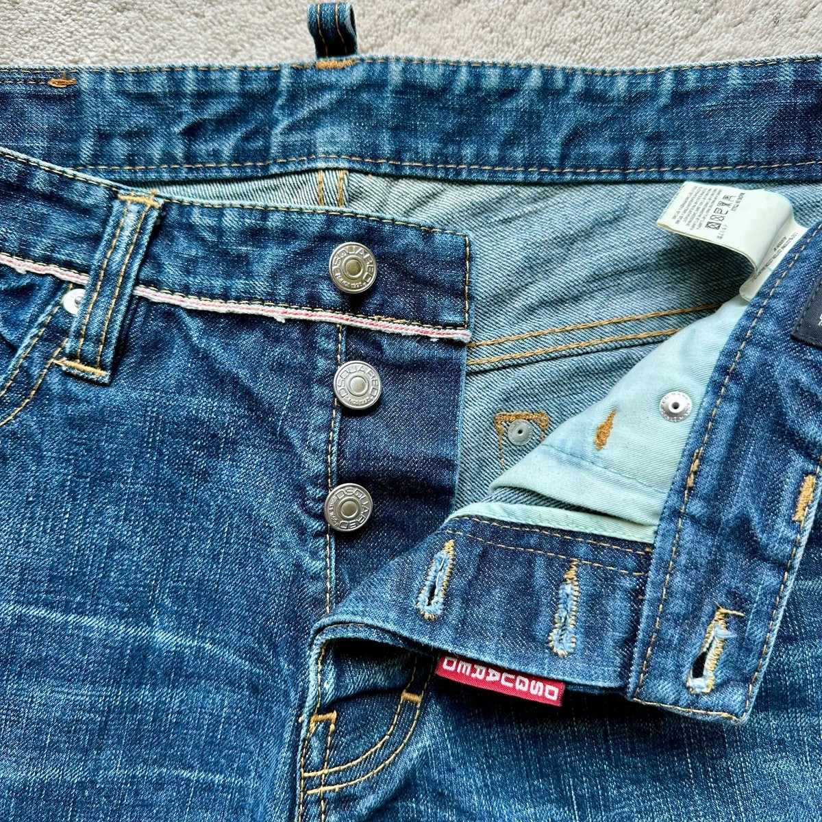 Made in Italy DSQUARED2 Selvedge Denim LOGO Jean SHORTS Size Made in Italy DSQUARED2 Selvedge Denim LOGO Jean SHORTS Size