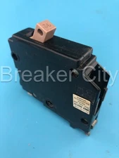 Cutler Hammer CH130 1 Pole 30 Amp Circuit Breaker CH Metal Feet Half Notch *READ