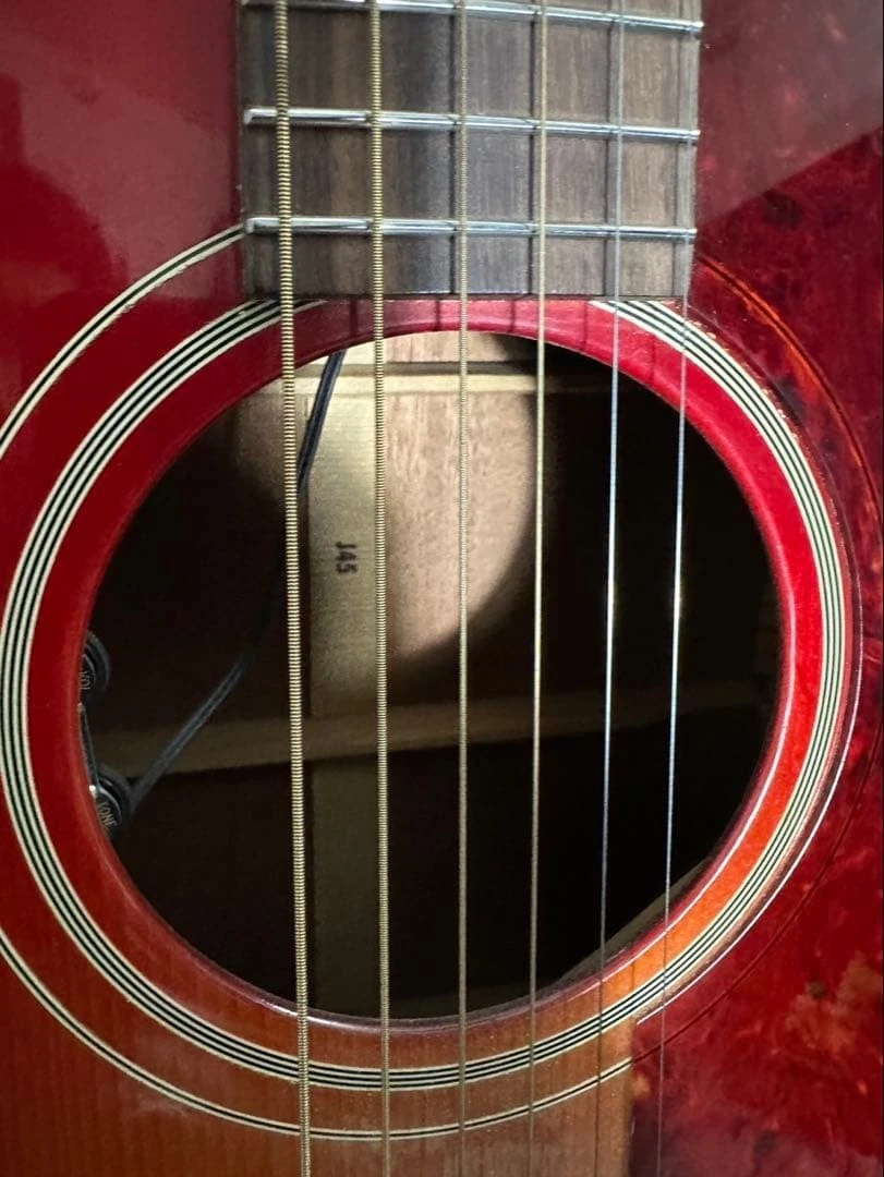 Gibson Custom Shop 60s J-45 2010 Cherry Sunburst Acoustic Electric con estuche