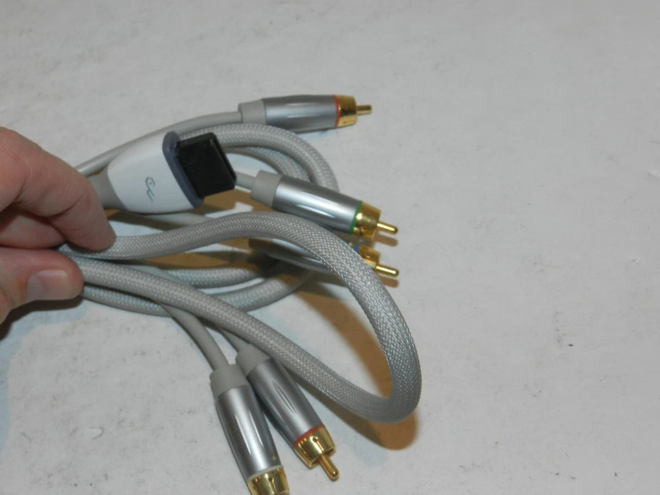 Rocketfish Gaming Component Video/Stereo Audio Cable Cord For Wii U 6ft Gray - Image 2 of 2