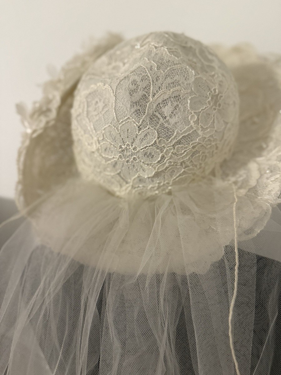 Vintage bohemian Floral Bridal Hat with Veil Ivory Lace 