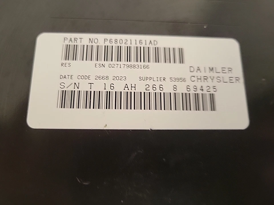 2008-2010 Dodge Avenger Chrysler AM/FM Radio Stereo Head Unit P68021161AD I2 Foto 3 de 4