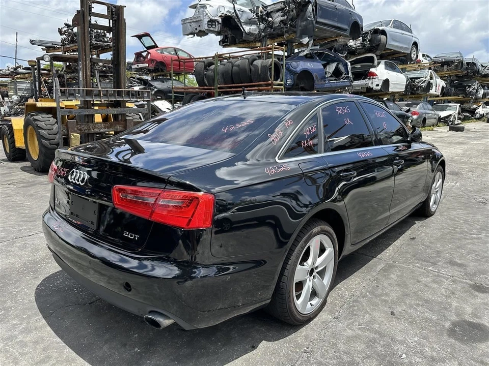 Bote de carbón de vapor de combustible 2012 2013 2014 2015 Audi A6 2.0T Foto 3 de 4