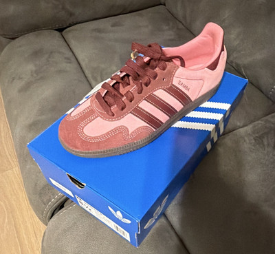 adidas Samba OG W women s Lace-Up Athletic Sneaker Low Top Pink/Brown IH6704