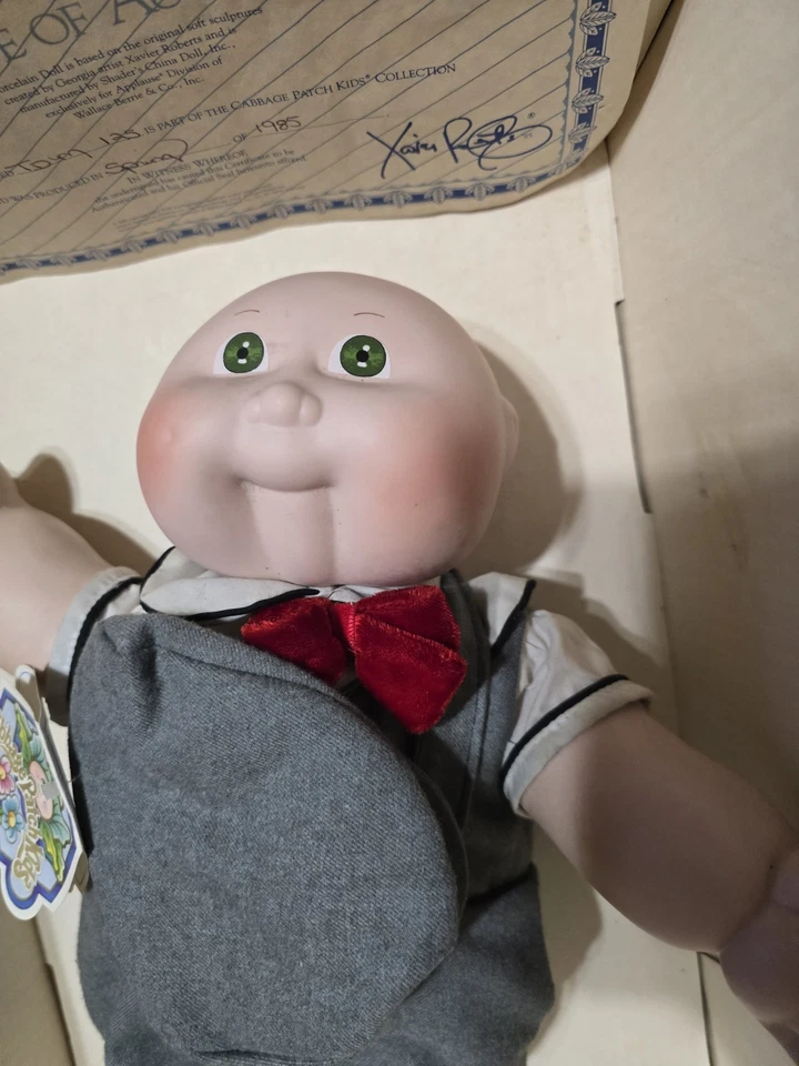 Cabbage Patch Kids 1985, muñeca de porcelana de 16" 'Timothy David' con original Caja y papeles Foto 4 de 4