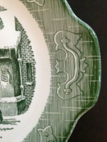 The Old Curiosity Shop 10.5" x 11.5" Currier & Ives Cake Plate with Handles - Picture 3 of 5