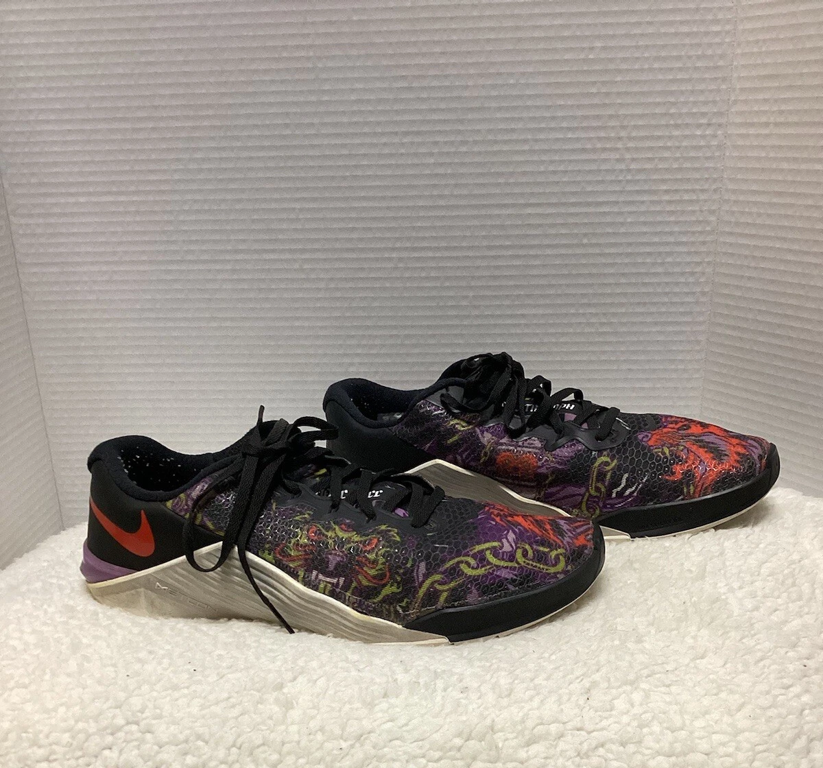 Nike Mens Metcon 5 Shoes Purple Nebula Bright Cactus David Goliath Size 13 Nike Metcon 5 David and Goliath for Sale | Authenticity  main image 3