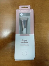 Ecotools Luxe Flawless Foundation Makeup Brush *SHELFWEAR*  - 9D