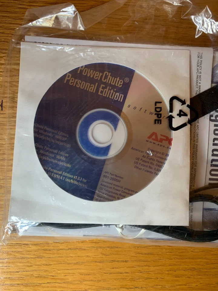 APC PowerChute Personal Ed. Software CD Windows 98/Me/2000/XP & Mac OS X 10.3.9 - Image 2 of 3