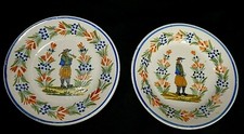 2 petites assiettes anciennes en faïence Henriot Quimper Breton bombarde canne