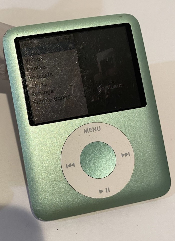 Apple iPod Nano 3rd Generation 8GB - Light Green - Works Great | eBay
