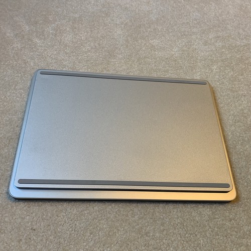 FOR PARTS: READ DESCRIPTION Surface Laptop Studio - 14.4" - Intel i7 32GB 1TB - Afbeelding 3 van 3
