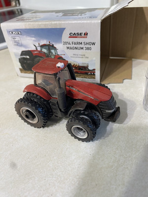Ertl 1/64 Case IH Magnum 380 Tractor Farm Toy Duals 2014 Farm Show Dusty