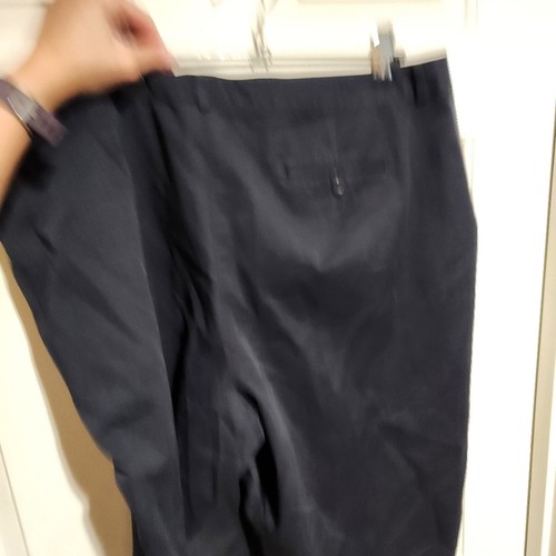 L.L. Bean Comfort Trail Hiking Cropped Straight Fit Black Pants Size 20 - Picture 5 of 7