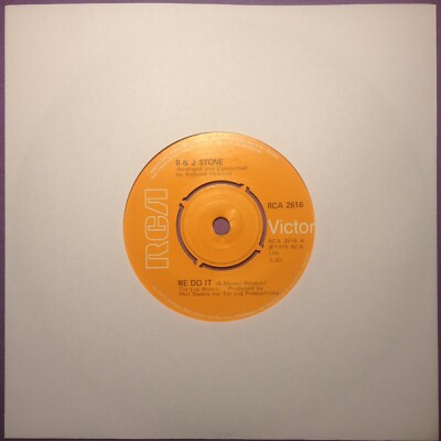 R & J Stone - We Do It (7'' single) RCA 2616