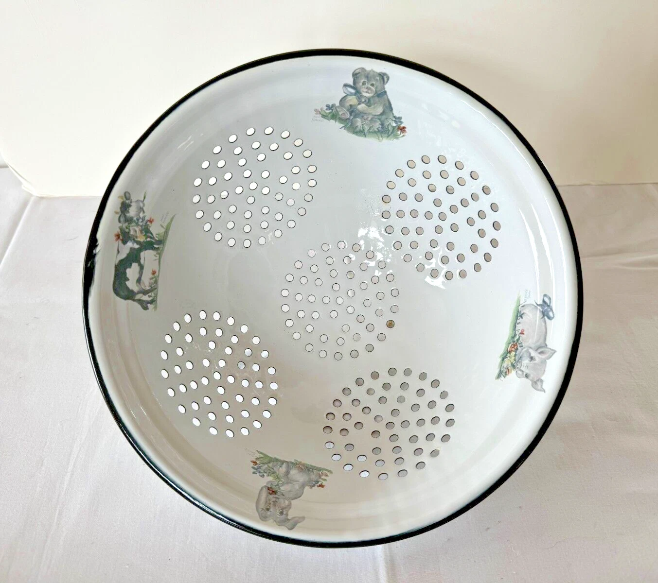 Vintage Enamel Colander Nursey rhyme Animals Karen Daugherty Studios White