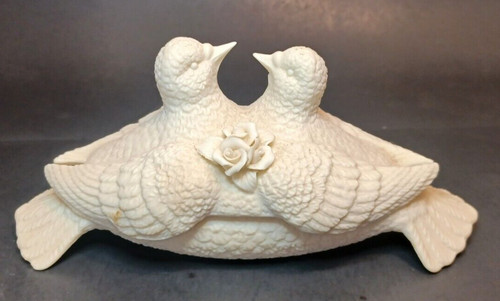 Ceramic Trinket Box with Nesting Doves and Roses 7.75" Long