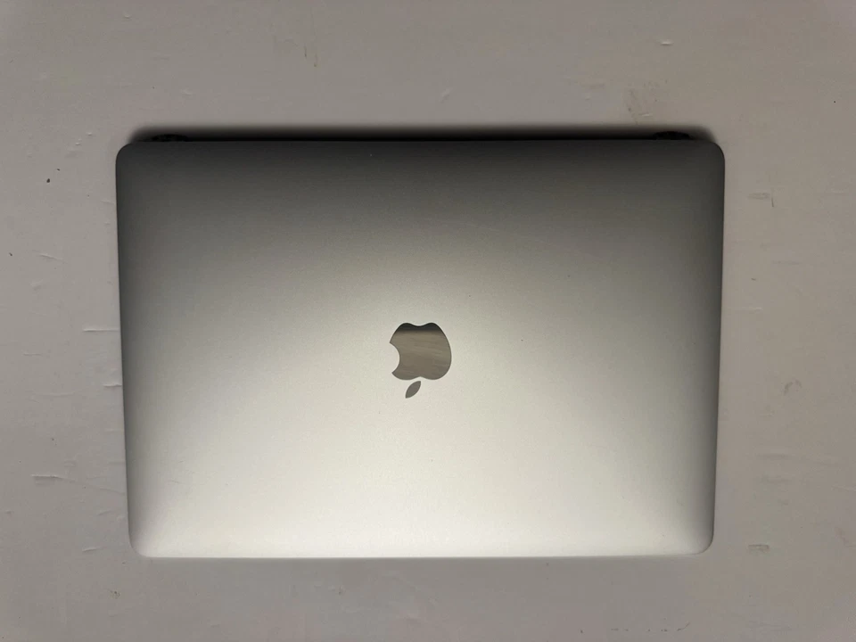 Grade B Silver LCD LED Screen Display Assembly for MacBook Air 13" A2337 2020 - Image 2 of 4