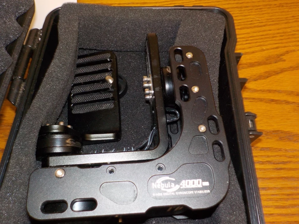 Complete Nebula 4000 3-Axis Gyroscope Stabilizer - Image 2 of 2