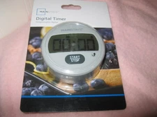 Mainstays Digital Timer  1 Magnetic Kitchen Use, Countdown/Up, Large LCD Display