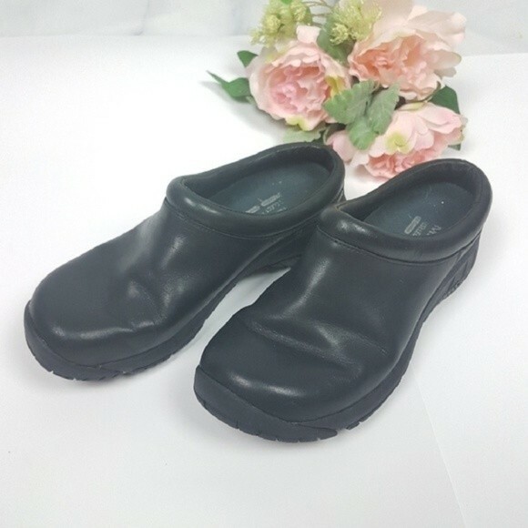 merrell clogs sale
