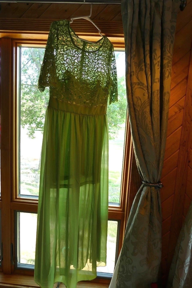 Grace Karin Dress Women's Size XL Crochet/Satin Green-Yellow NWOT/Never Worn - Image 2 of 4