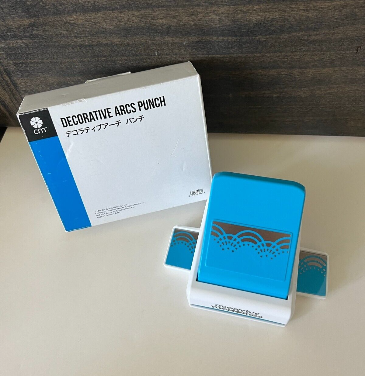 Creative Memories Decorative Arcs Decorative Border Punch Retired Lace