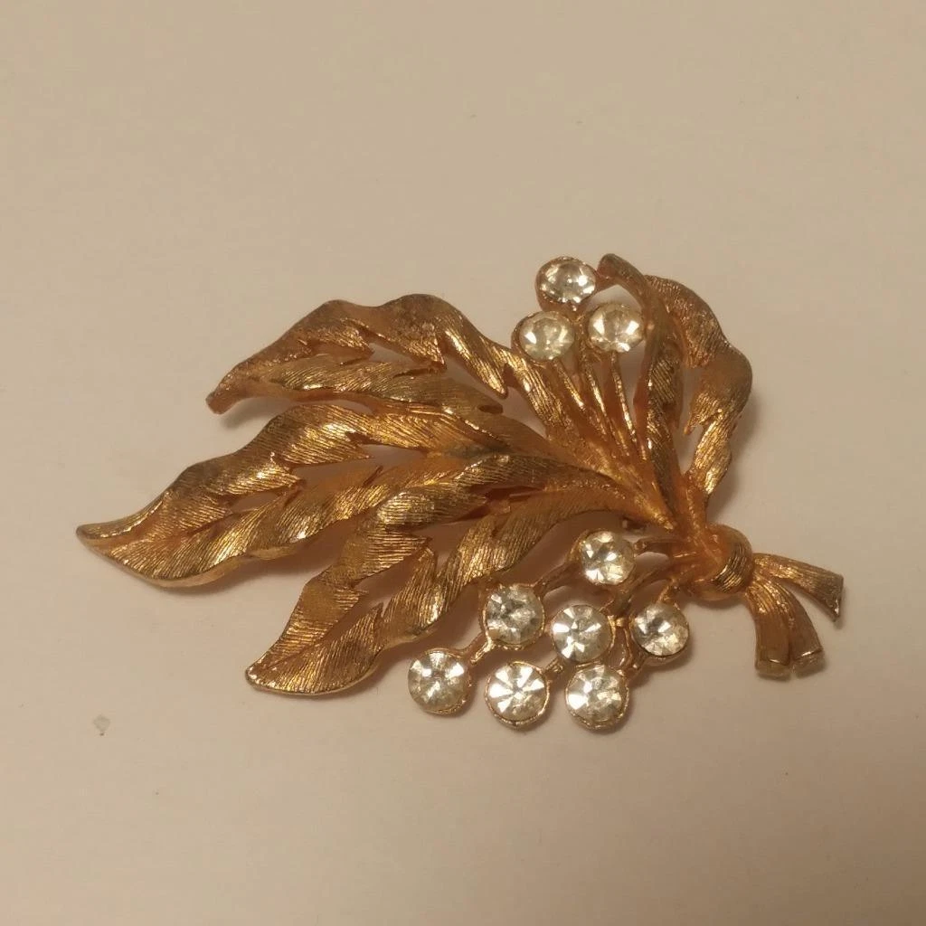 Vintage rhinestone sale pins