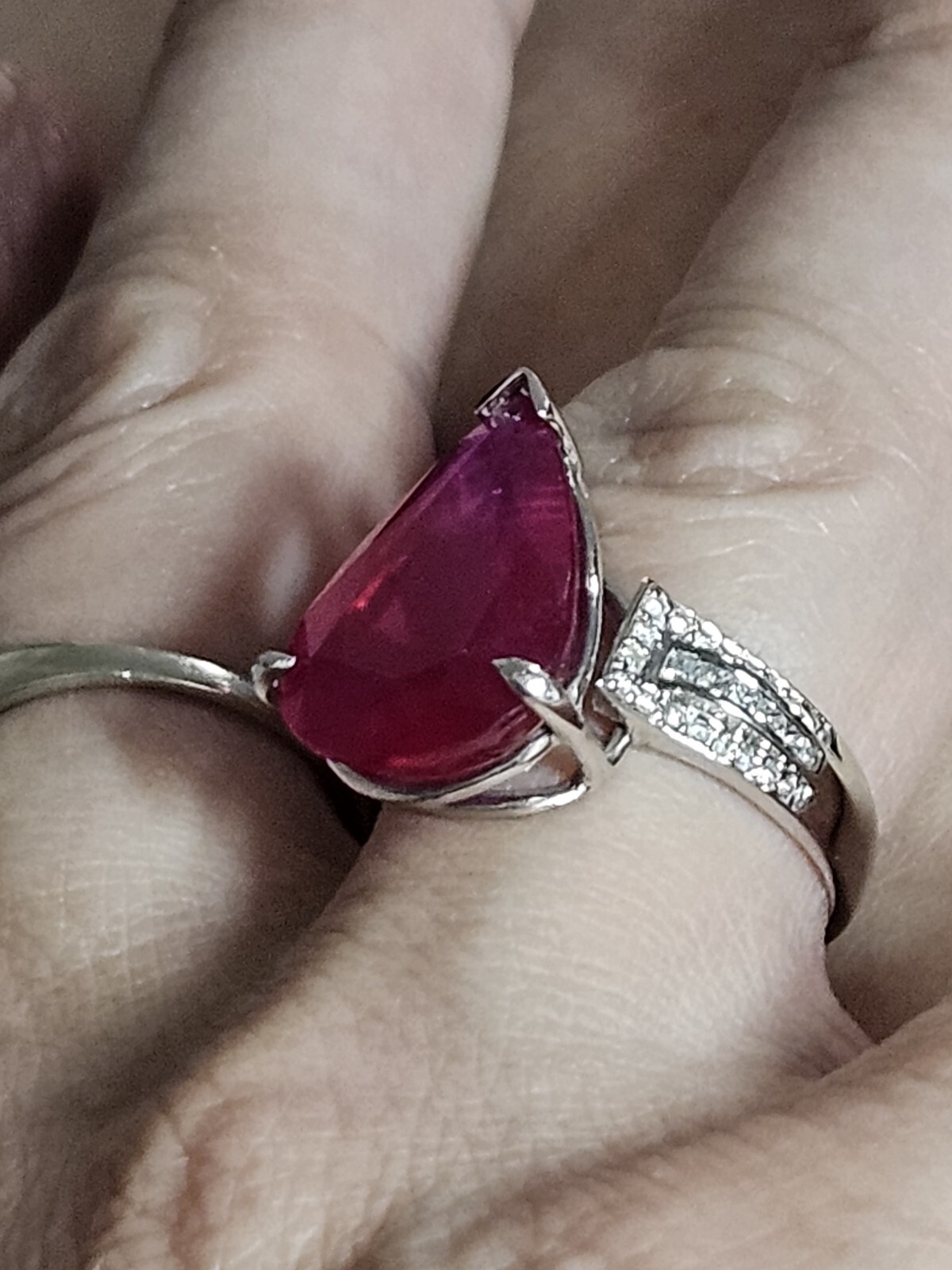 18ct White Gold Ruby & Diamond Ring Valuation Included eBay