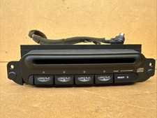 Chrysler 4 Disc CD Wechsler Auto Changer P04858522AH