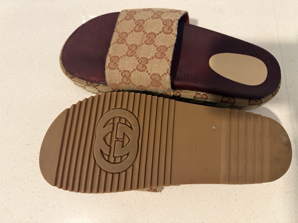 Gucci Brown Monogram Slide Sandals Gucci Calfskin Monogram Horsebit Womens Slide Sandals 37  main image 2