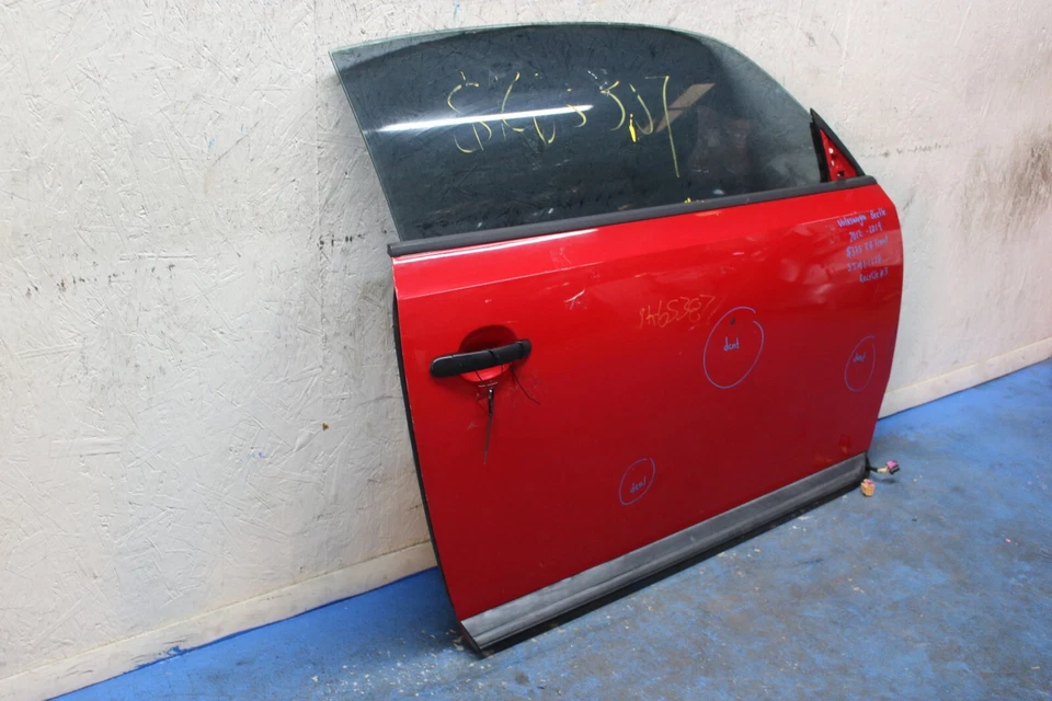 2012 2019 VOLKSWAGEN BEETLE RIGHT SIDE FRONT DOOR OEM Foto 2 de 4