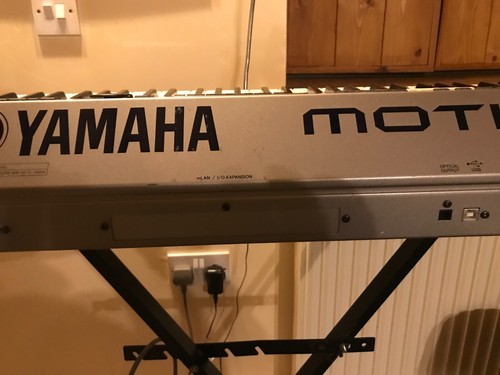 YAMAHA MOTIF6 61-Key Production Synthesizer Electric Piano - Picture 17 of 22