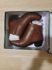 Womens Easy Comfort Tan Boots Size 7